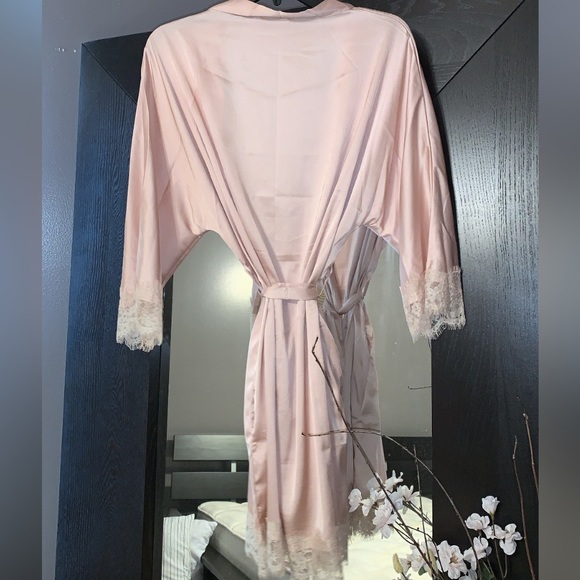 Blush Satin Lace Robe - Picture 6 of 9